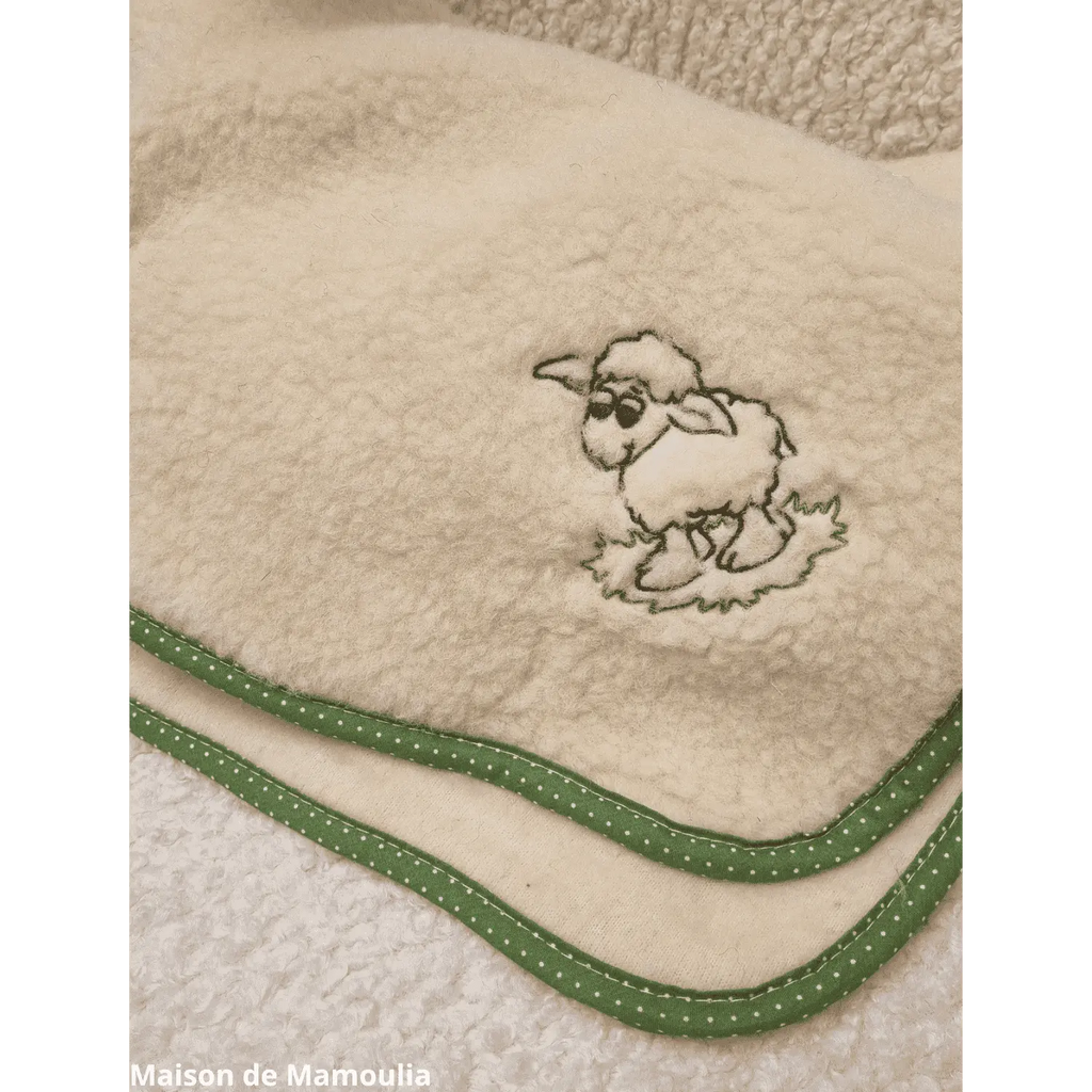 Doudou Mouton avec sa couverture pure laine - Maison de Mamoulia