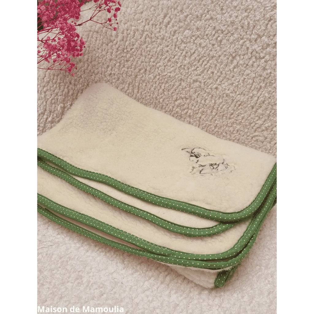 Doudou Mouton avec sa couverture pure laine - Maison de Mamoulia