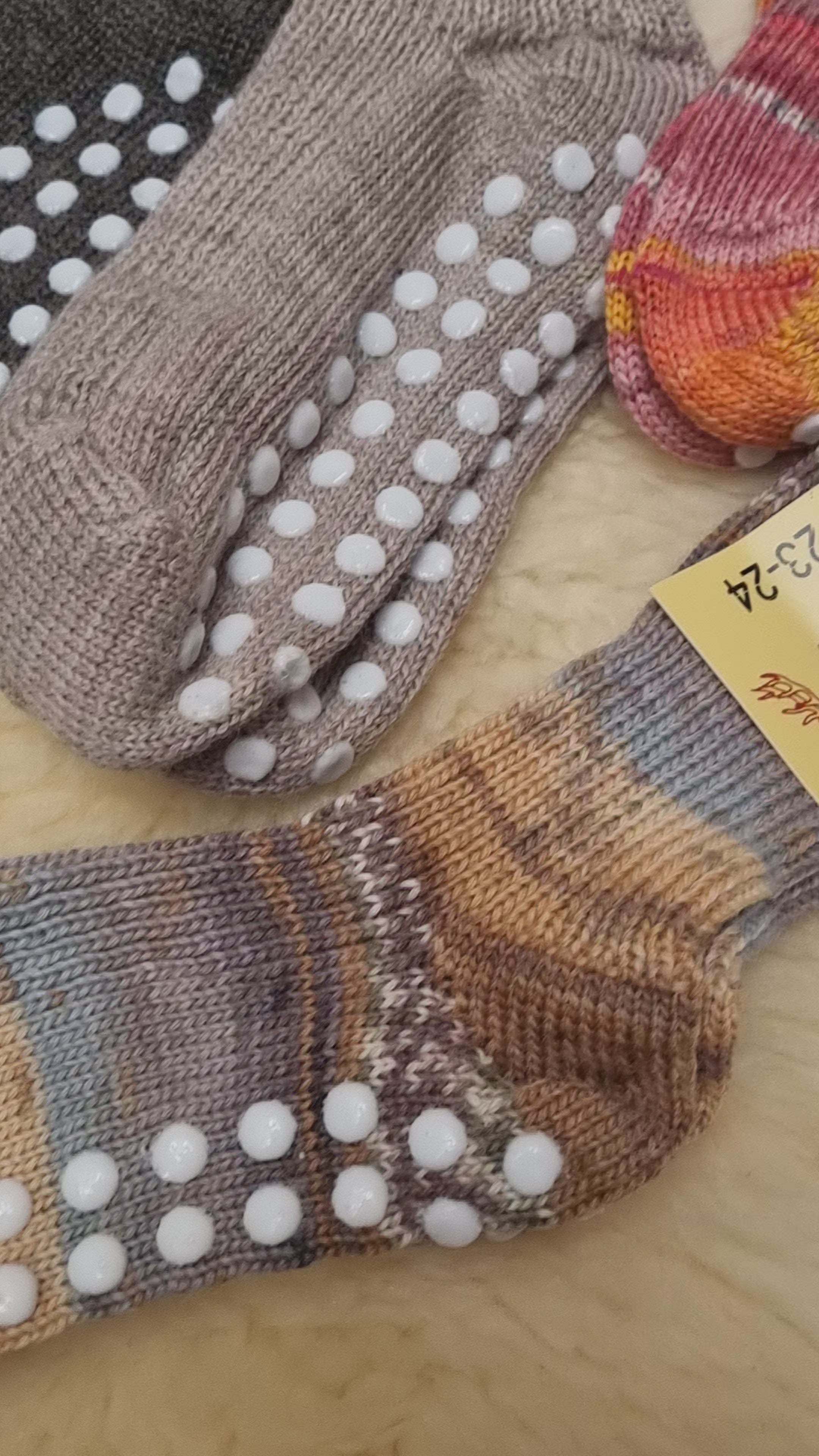 Hirsch Natur - Chaussettes antidérapantes enfant – 100 % laine