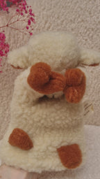Marionnette Bouillotte Mouton - pure laine et noyaux de cerises - 20 cm - Maison de Mamoulia