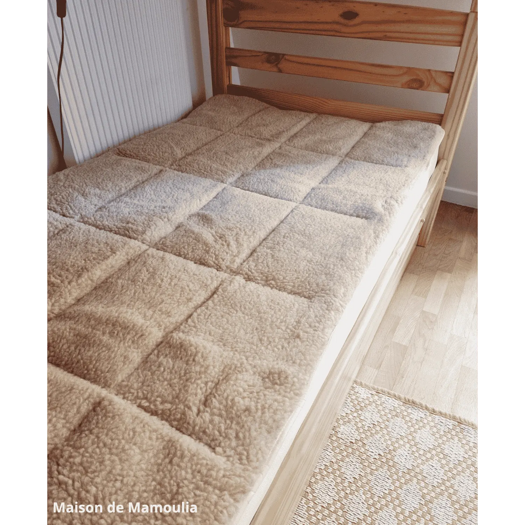 Surmatelas double face, laine de mouton de Cobourg - Maison de Mamoulia Maison de Mamoulia