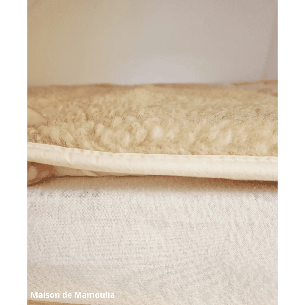 Surmatelas double face, laine de mouton de Cobourg - Maison de Mamoulia Maison de Mamoulia