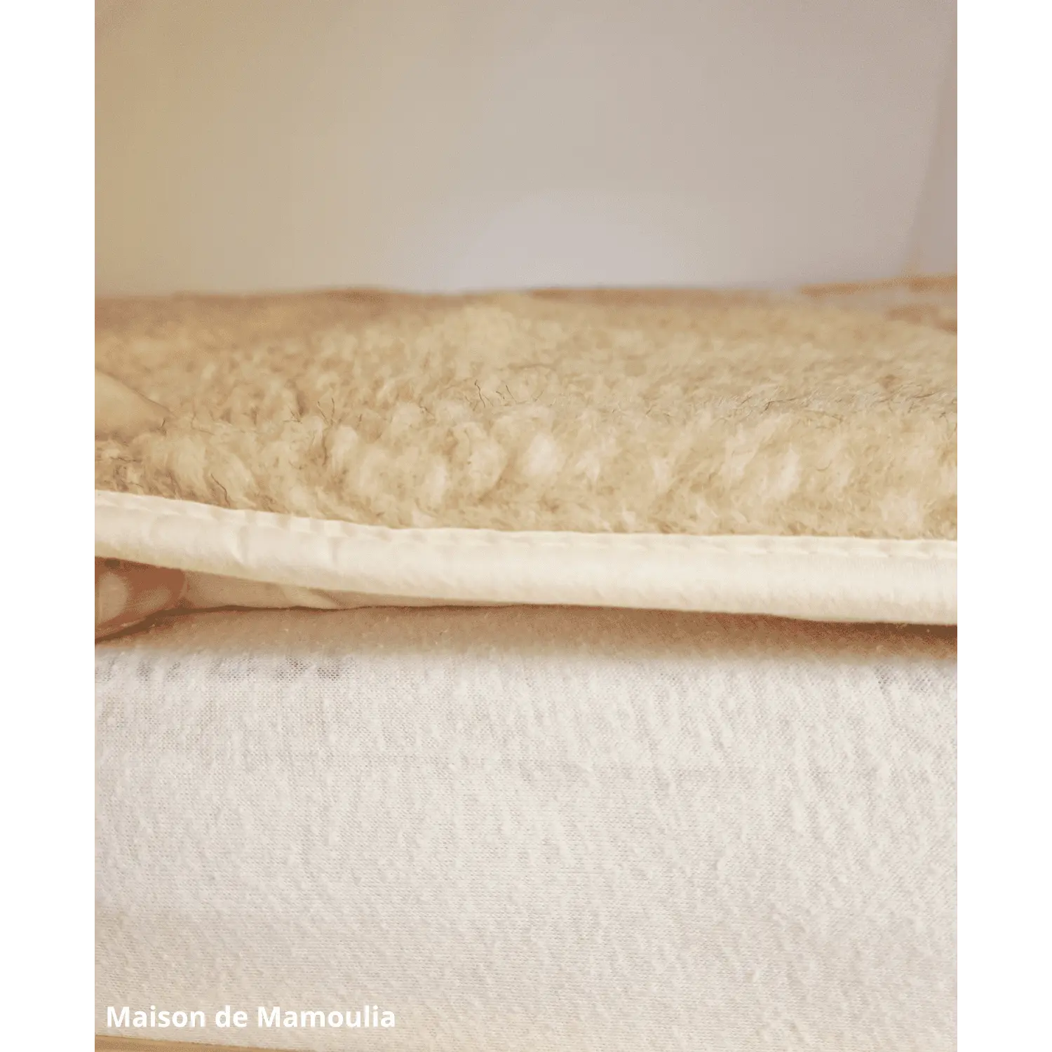 Surmatelas double face, laine de mouton de Cobourg - Maison de Mamoulia Maison de Mamoulia