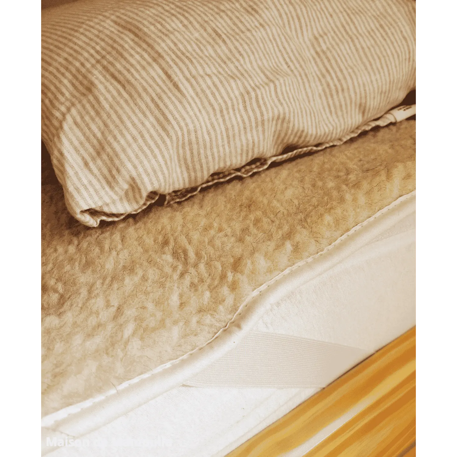 Surmatelas double face, laine de mouton de Cobourg - Maison de Mamoulia Maison de Mamoulia